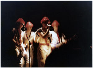 DEVO 1980京都公演_b0028040_239311.jpg