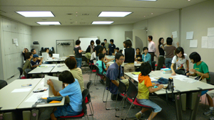 親子で考える家の学校・・・ワークショップ報告_b0014003_20104767.jpg