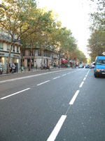 パリの道路秩序が改善される?!_c0024345_7464367.jpg