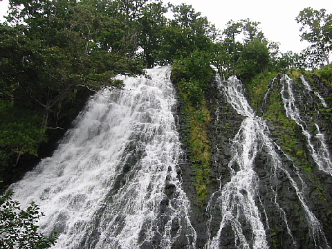 旭岳～道東（７）　オシンコシンの滝～遠音別川～硫黄山へ_b0053765_0312292.jpg