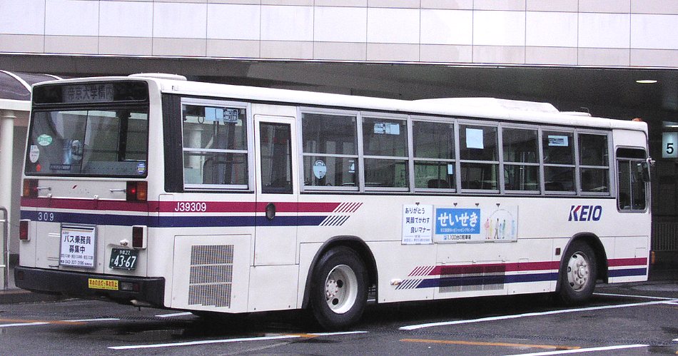 京王電鉄バスMP218M  _e0089820_17452961.jpg