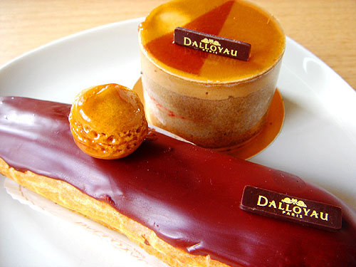 ダロワイヨ 間違い探しケーキ_c0024345_337378.jpg