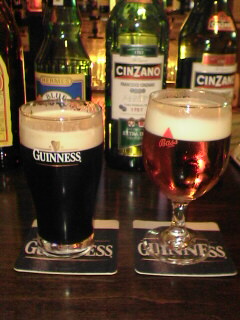 IRISH PUB EILEY\'S☆　美味い泡っっ！！_e0004062_1034380.jpg