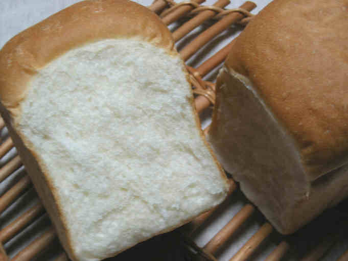 ベーグルがあってもパンは焼く。_b0065587_17285799.jpg