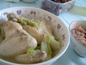 鶏手羽先と白菜の簡単スープ_c0016493_957126.jpg