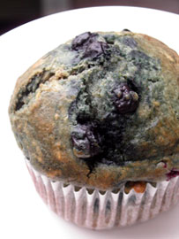 Blueberry muffins_a0006267_5482910.jpg