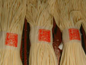 麺祈願祭で長樂の麺を奉納しました_a0041925_1131352.jpg