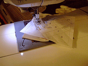 ペーパーピーシング（PaperPiecing）_d0010449_4152462.gif