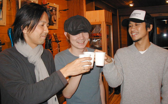 日本一の晩酌酒!…らしぃ?_e0053731_2041915.jpg