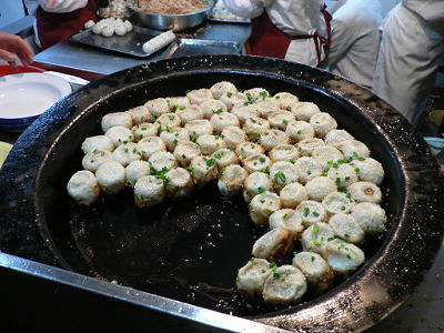 上海旅行 屋台街で食べ歩き 美食三昧 上海旅行 屋台街で食べ歩き 美食三昧