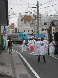 泉都大祭のお神輿がきた_c0023323_8424531.jpg