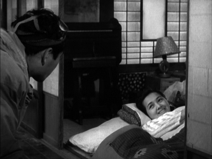 桂木洋子（Yoko Katsuragi）「醜聞〈スキャンダル〉」（1950年）_e0042361_22492175.jpg