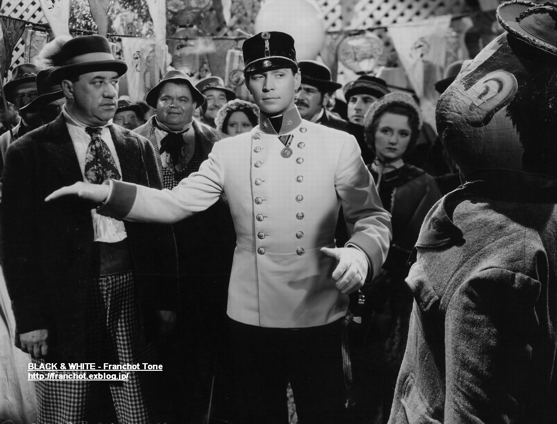 The King Steps Out (1936) ~ 陽気な姫君　総集編その１　_b0000757_2350929.jpg