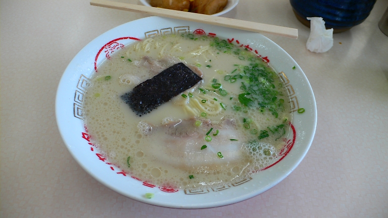 丸幸ラーメンセンター_d0035095_1843216.jpg