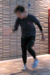a0004993_23201118.gif