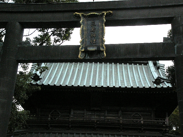 緑青の神社_c0007071_13395646.jpg