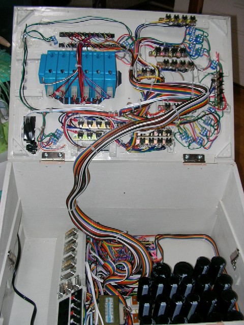 新型コントロルBOX完成_a0066027_18442870.jpg