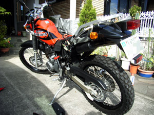 b0006870_1613877.jpg