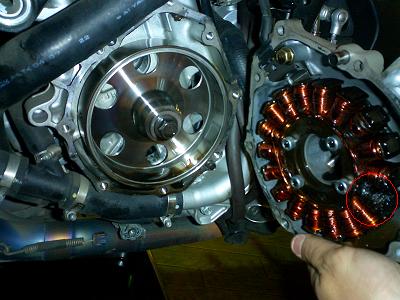 Cbr1000rrのジェネレータを交換するよ 我はかく語りき