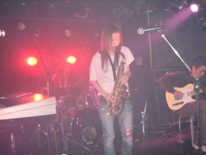 b0061376_0301519.gif