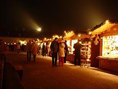 WEIHNACHTSDORF in Schloss BELVEDERE_a0045334_8265714.jpg