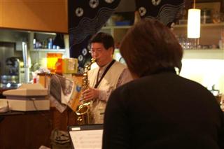 １２月６日火曜日の　「Jazz Babies　Ｃｌｕｂ」　の練習風景_b0032001_8304870.jpg