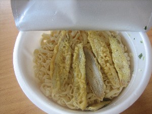 カップうどん 第一弾 どん兵衛 ごぼう天うどん 大阪おうどんの会 日記 ブログ