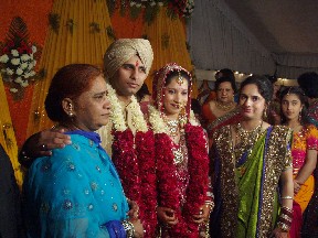 インドの結婚式♡_f0006724_1858384.jpg