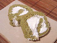 手作りマカロンにロールケーキ!!_c0024345_7512226.jpg