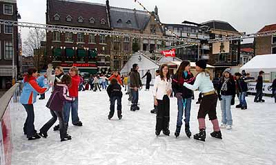 Ice Skating_b0010848_2326187.jpg