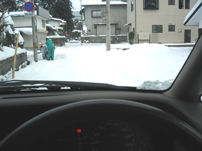偏光レンズの見え方:雪道の運転編_c0003493_1533227.jpg