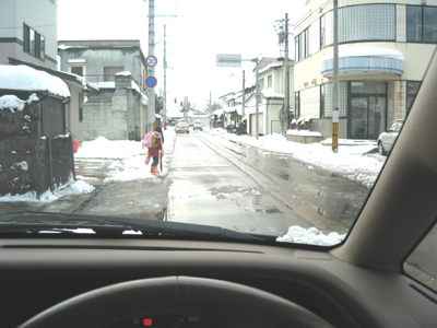 偏光レンズの見え方:雪道の運転編_c0003493_154255100.jpg