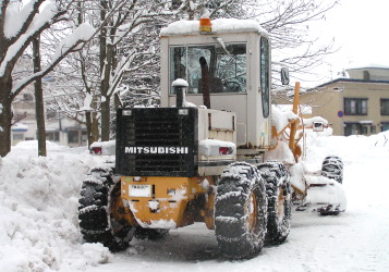 除雪車は夜働く_a0015106_602010.jpg