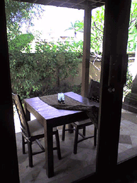 d0038319_9294452.gif
