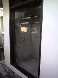 d0038319_9354100.gif