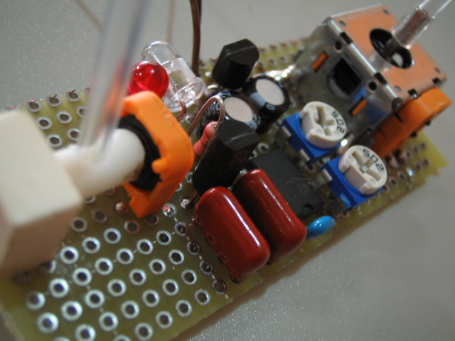 2CH送信機 ジョイスティック_d0067943_92056.jpg
