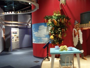 e0028272_1143079.jpg