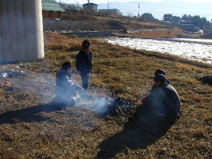 どんど焼き ━ 準備編 ━_b0015260_17234268.jpg