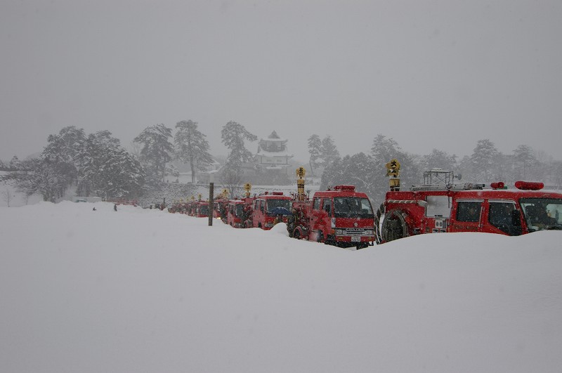雪の中、出初式～金沢_d0043136_20451028.jpg