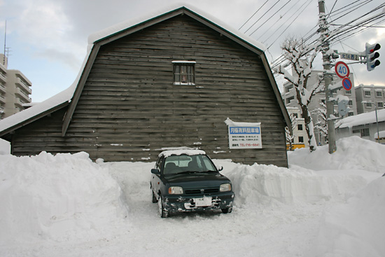 Shoveling snow_e0014773_20461231.jpg