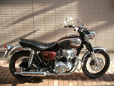 kawasaki　W650限定クロームバージョンの紹介_c0059890_21341621.jpg