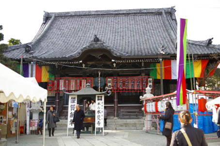 シリーズ「鎌倉・江の島七福神巡り」⑥恵比寿天（本覚寺）_c0014967_9403032.jpg