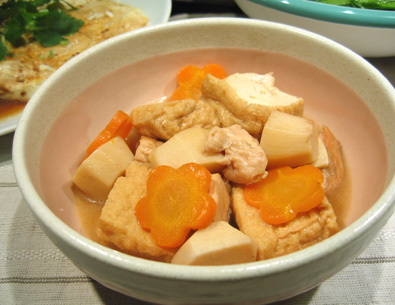 厚揚げと里芋の煮物_a0056451_19233080.jpg