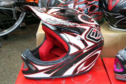 2006モデル一部入荷_e0069415_14425759.jpg