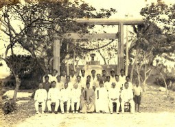 ヤップの南洋神社・その1_a0043520_23213255.jpg