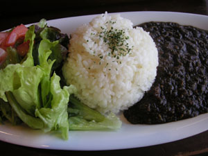 cafe de ROSE のキーマカレー と お茄子_f0053279_10151899.jpg