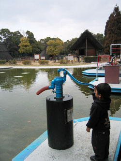 滋賀県立水環境科学館から_c0069903_8184834.jpg