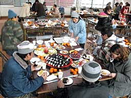 ホームレス 新年会 で温かい食事 熊本市 落書 ネタ帳 ホームレス 新年会 で温かい食事 熊本市 落書 ネタ帳