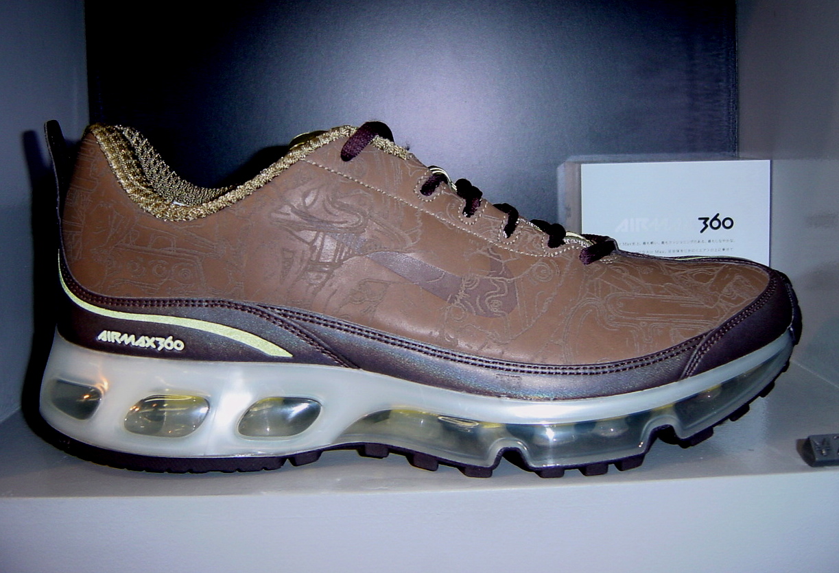 大人も履ける「AIR MAX 360」衝撃デビュー!_f0039346_2354125.jpg