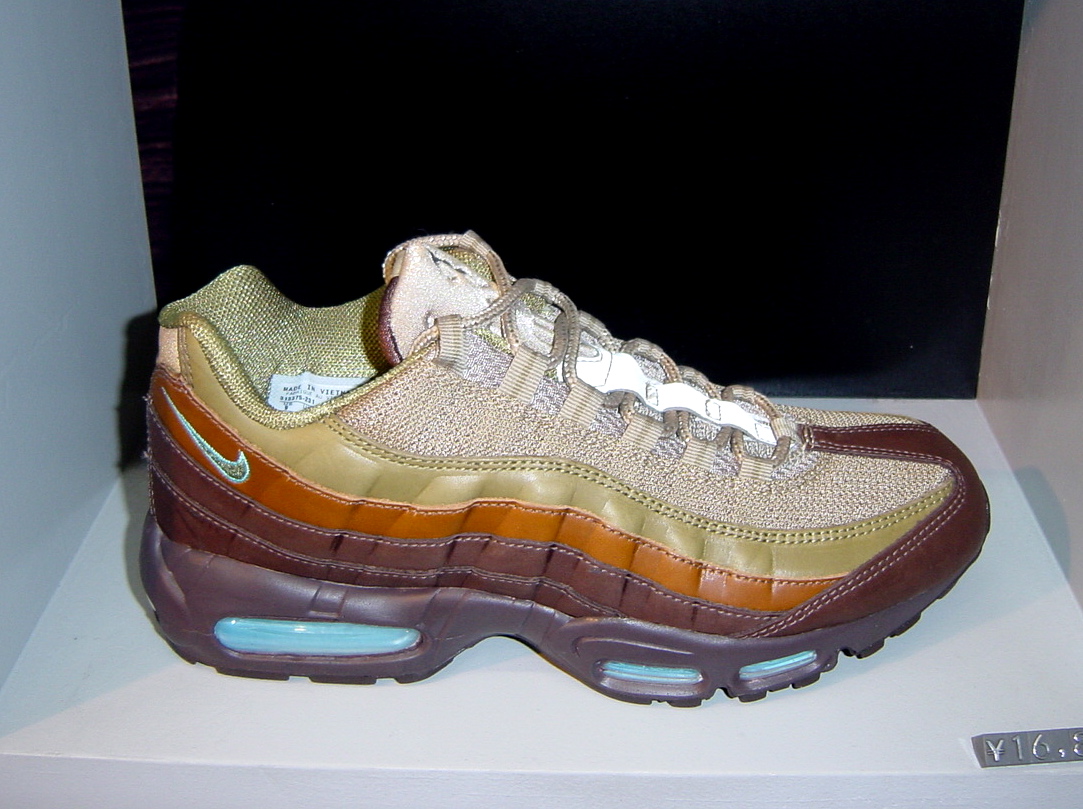 大人も履ける「AIR MAX 360」衝撃デビュー!_f0039346_2371582.jpg